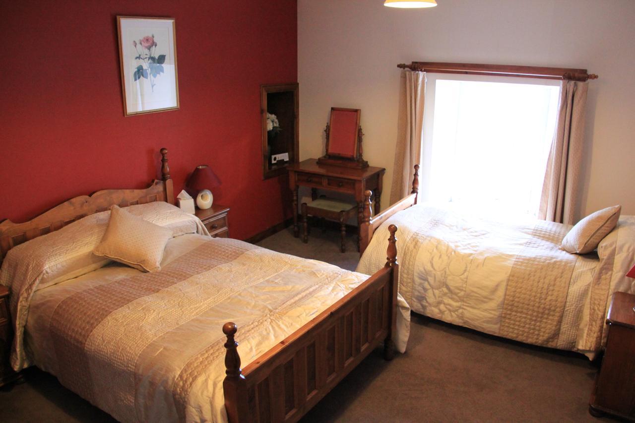 Craignure Inn Room photo